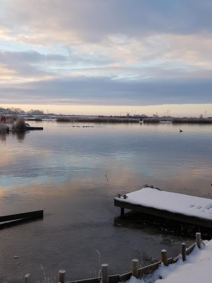 Ferienhaus Poseidon Neuharlingersiel Luaran gambar