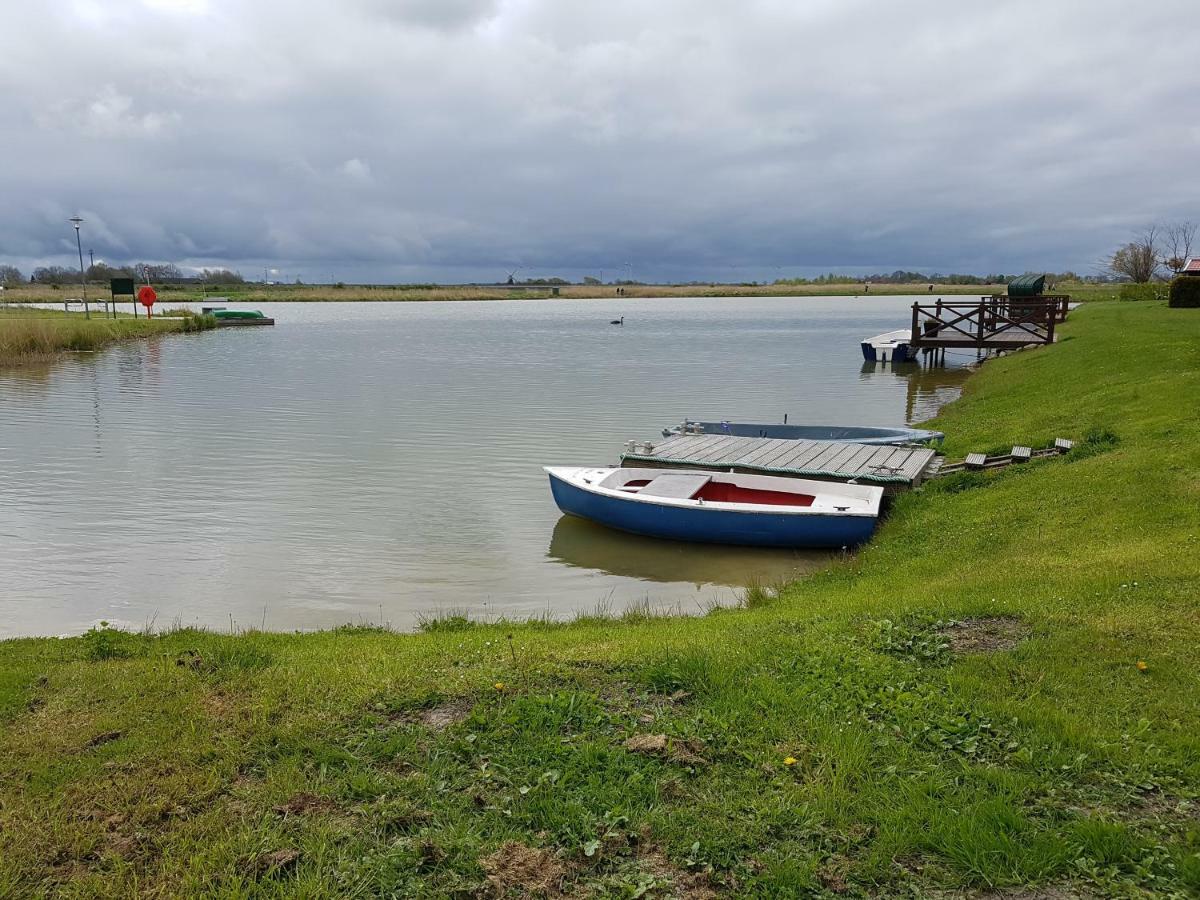 Ferienhaus Poseidon Neuharlingersiel Luaran gambar